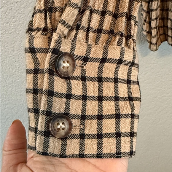 Madewell Button-Back Peplum Top in Mini Windowpane size small - Picture 6 of 9